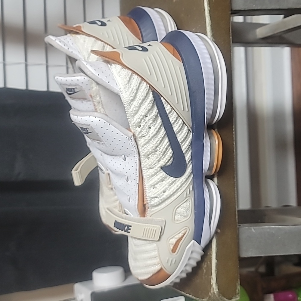 Beater Box Bundle Size 12 3 Pairs, Random Retros 1-12 - Picture 5 of 10